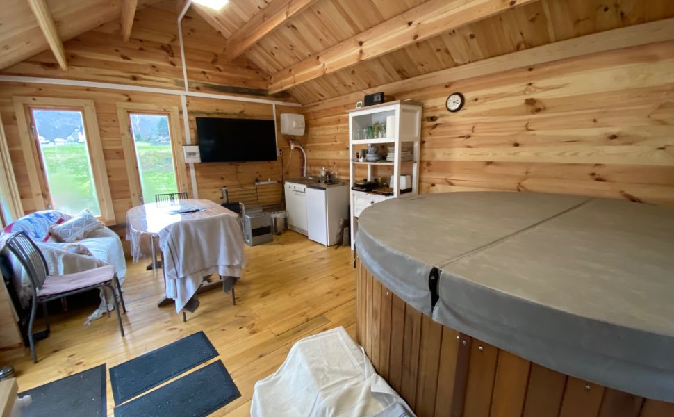 Charmante Maison dans les Pyrenees avec Chalet et Spa, Clé en Mains